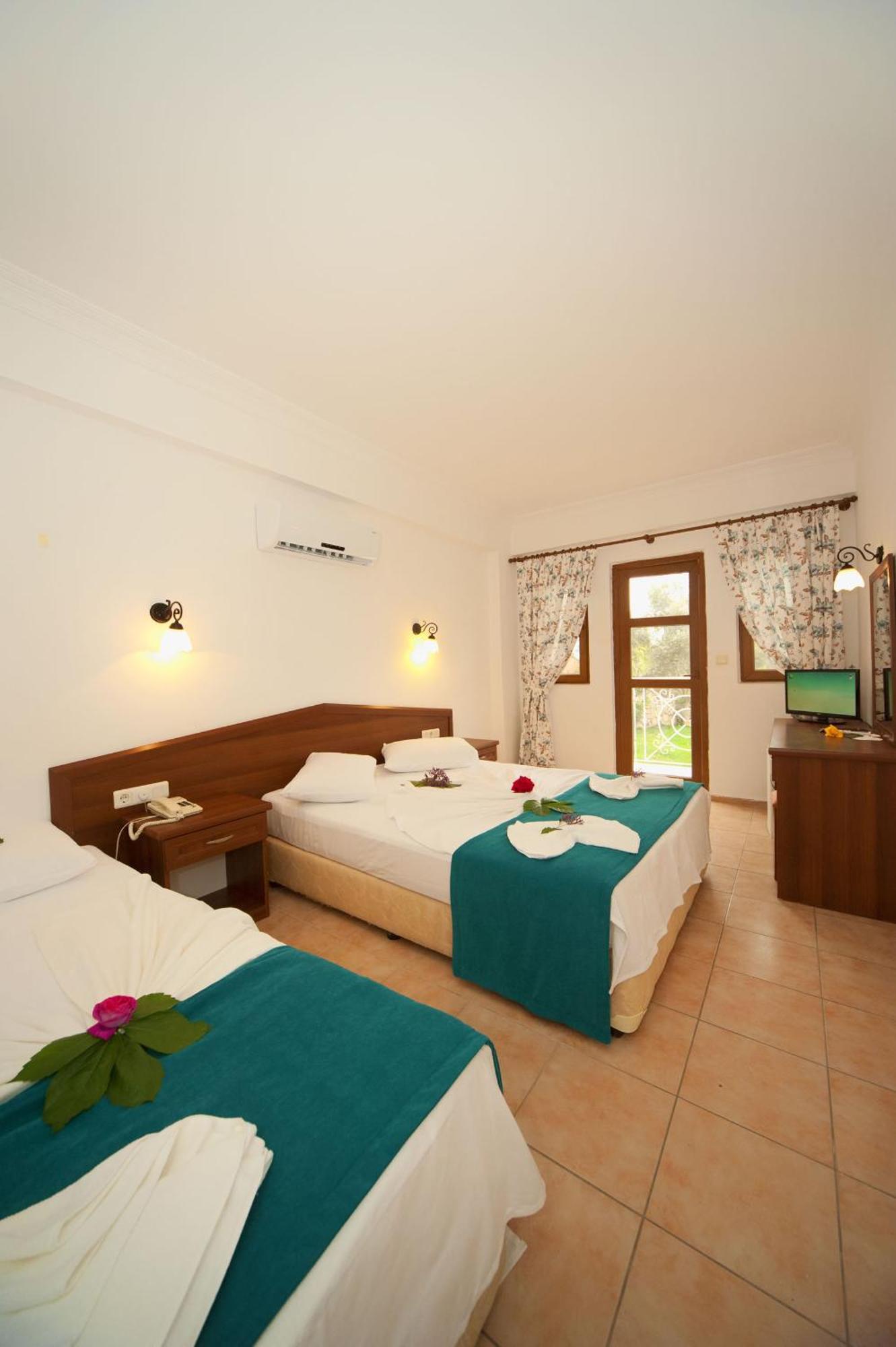 White Hotel Oludeniz Bilik gambar